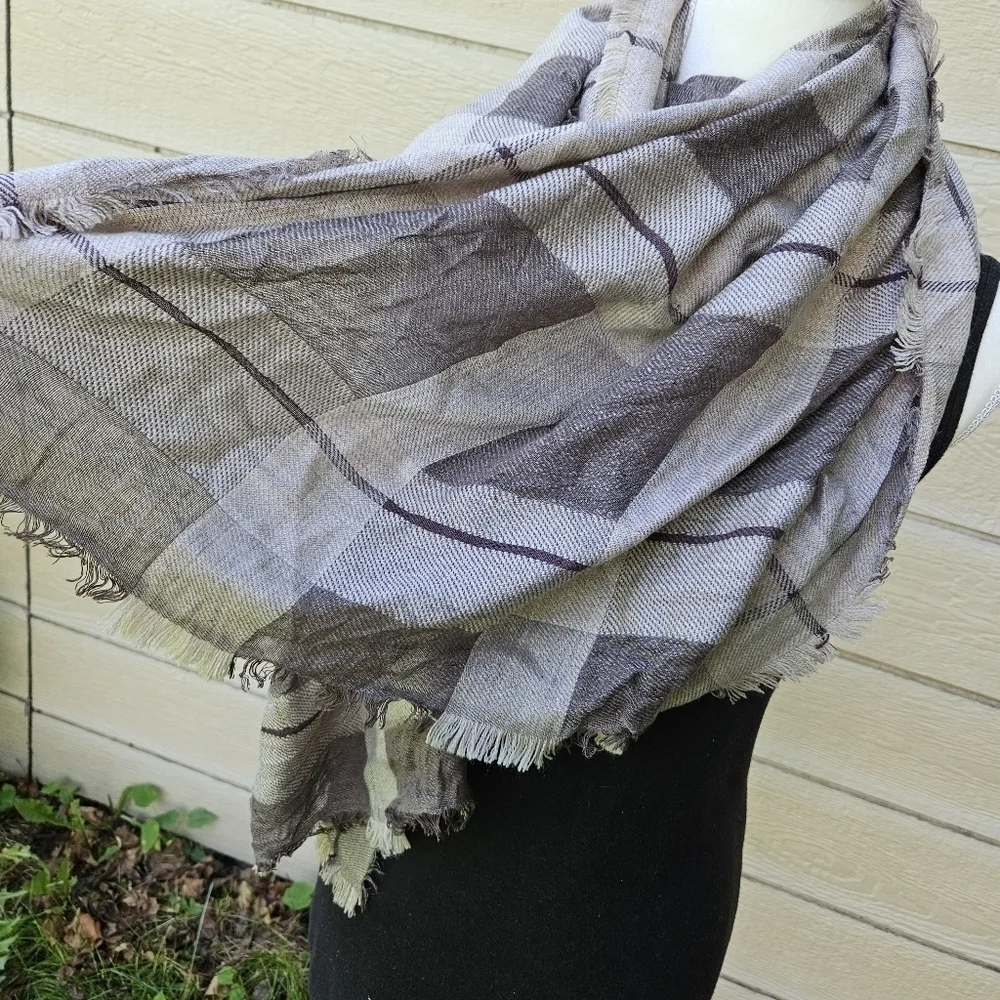 J. Jill tan and brown plaid fringe scarf